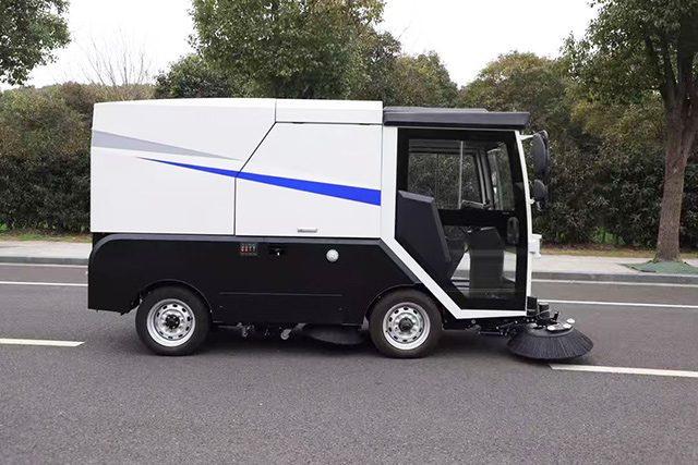 Xe quét rác Kumisai KMS-S2000-L màu vàng