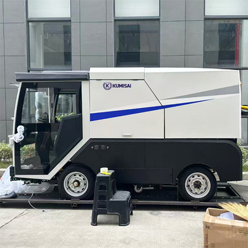 Xe quét rác ngồi lái Kumisai KMS - 1000L