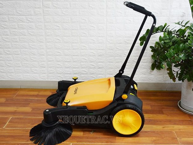 Tìm hiểu xe quét rác hút bụi đẩy tay Clepro CW 103 2