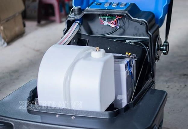 Ắc quy xe quét rác