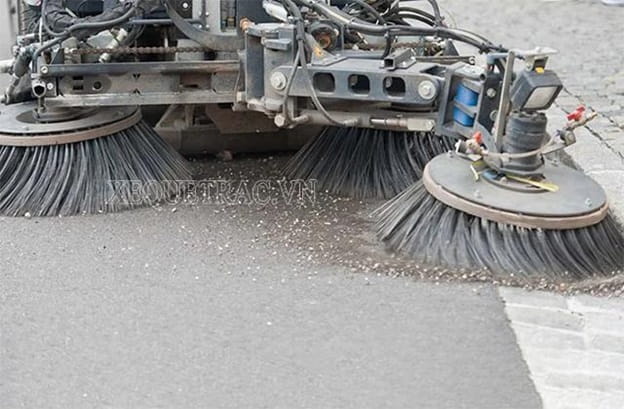 Hệ thống chổi làm sạch hiệu quả, nhanh chóng