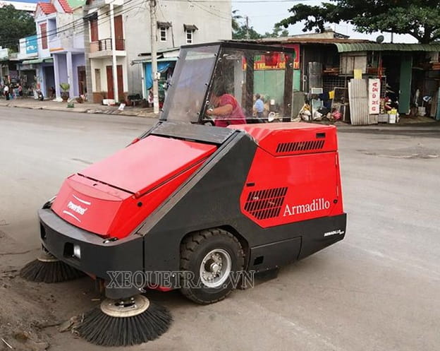 Đầu tư xe quét rác cũ giúp tiết kiệm tối đa phí đầu tư ban đầu